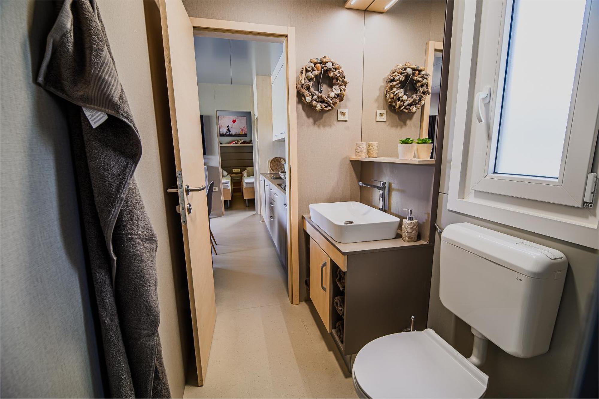 Deluxe Lake View Mobile Homes With Thermal Riviera Tickets Catez ob Savi Exteriör bild