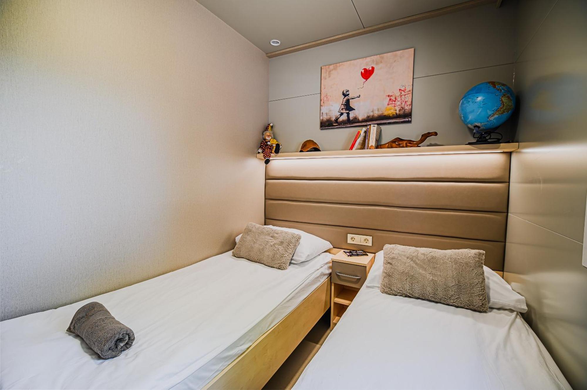 Deluxe Lake View Mobile Homes With Thermal Riviera Tickets Catez ob Savi Exteriör bild