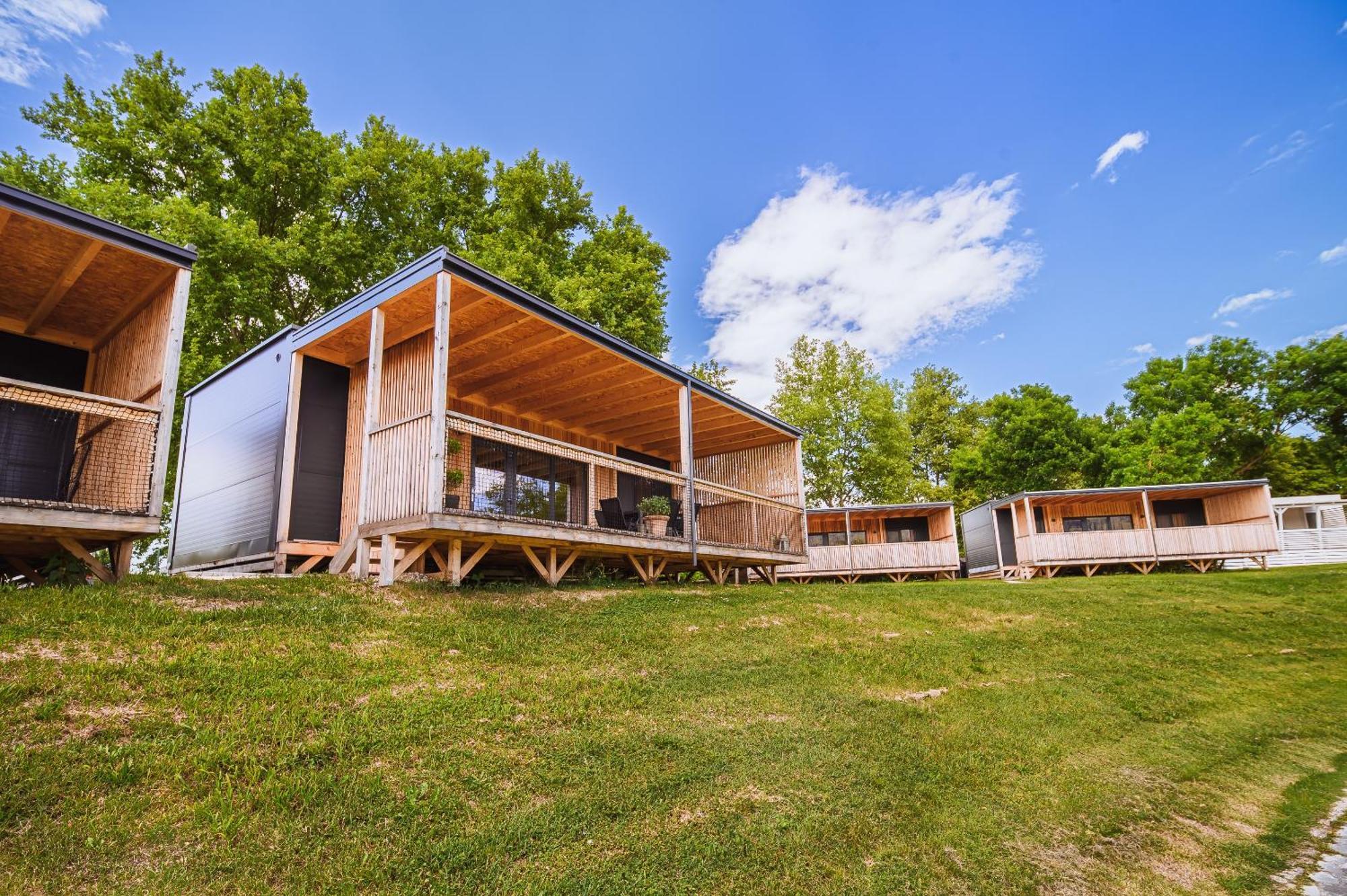 Deluxe Lake View Mobile Homes With Thermal Riviera Tickets Catez ob Savi Exteriör bild